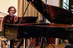 Thank God it´s Friday mit Koosha Fard in Erlangen